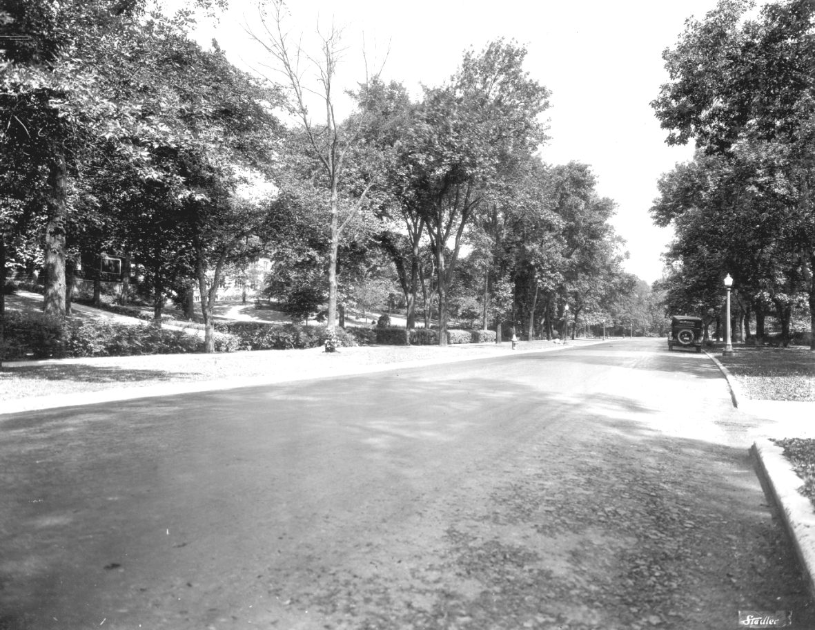 Historic Longwood Drive, Beverly Hills Chicago