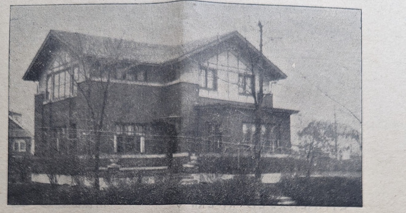 House: 10153 S Hoyne Ave, Chicago, IL