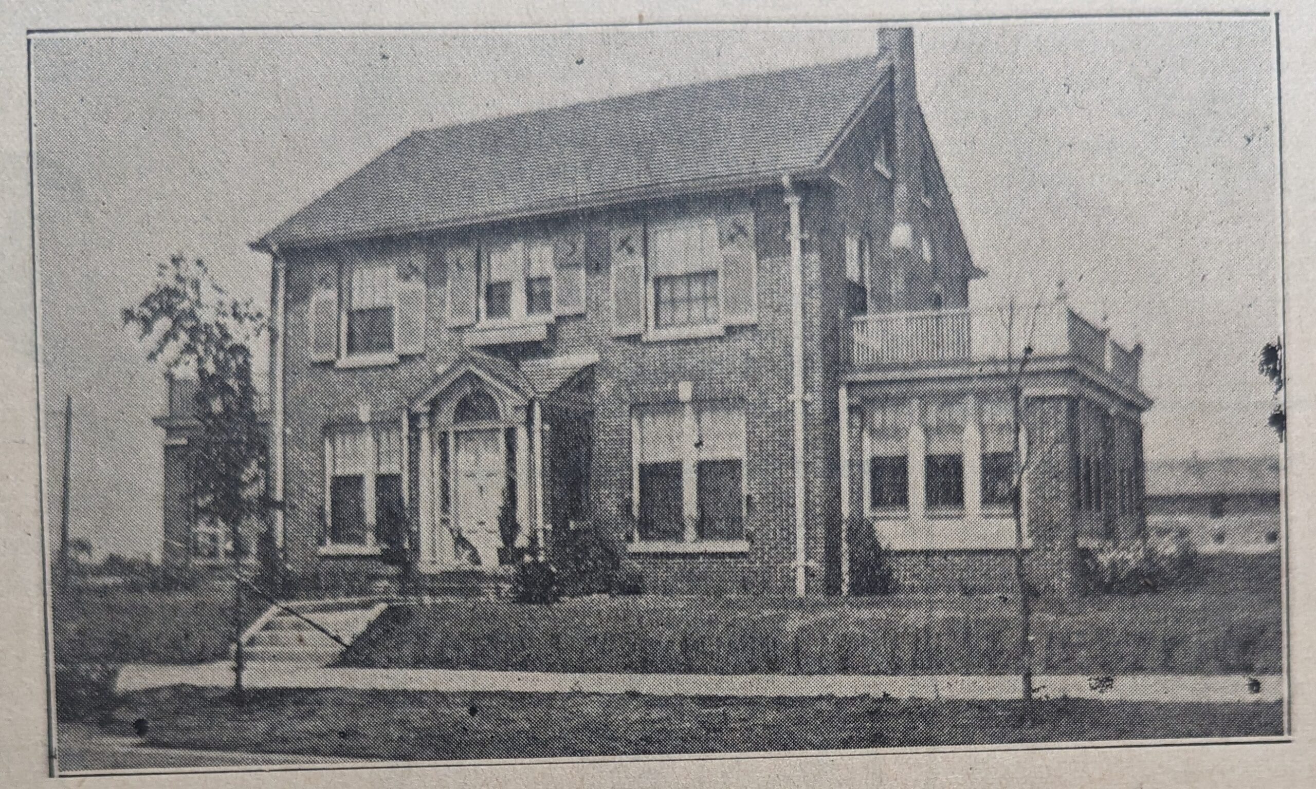 House: 10156 S Oakley Ave, Chicago, IL