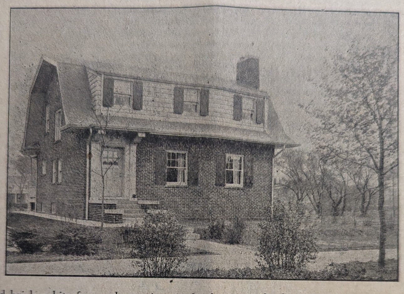 House: 10319 S Hamilton Ave, Chicago, IL