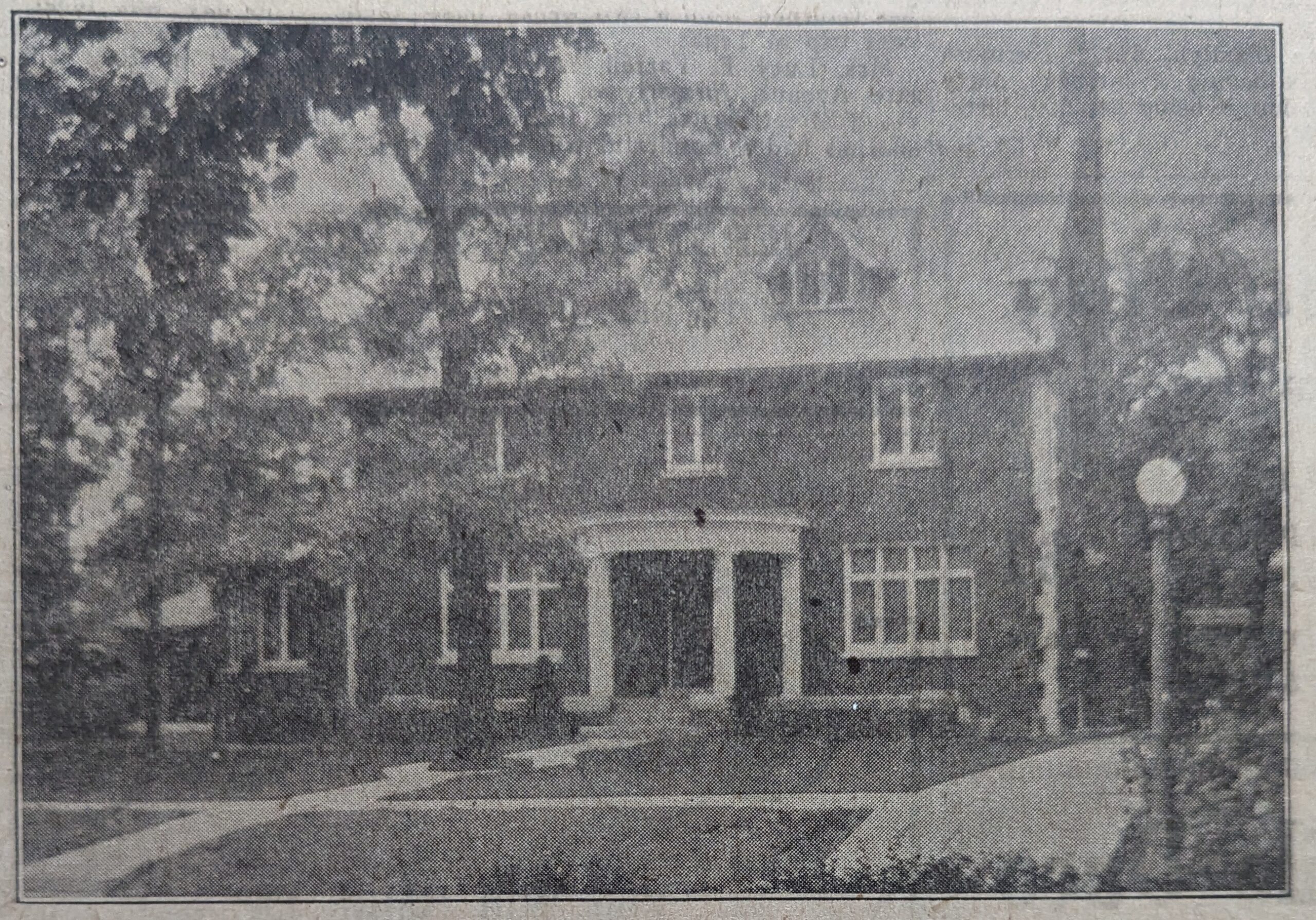 House: 10750 S Seeley Ave, Chicago, IL