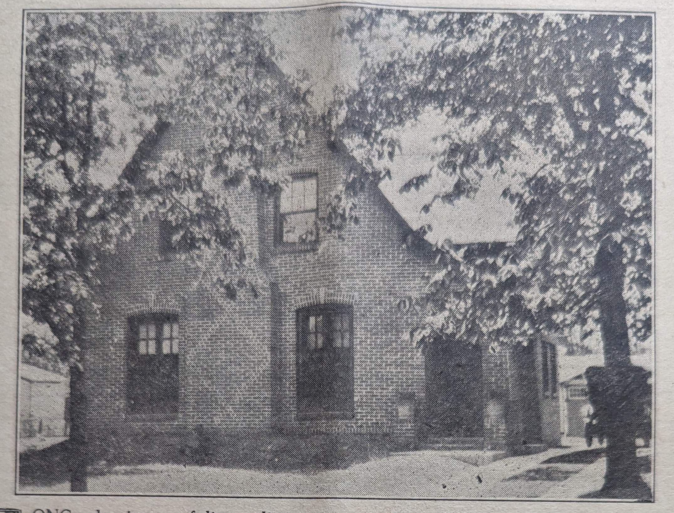 House: 10760 S Hoyne Ave, Chicago, IL