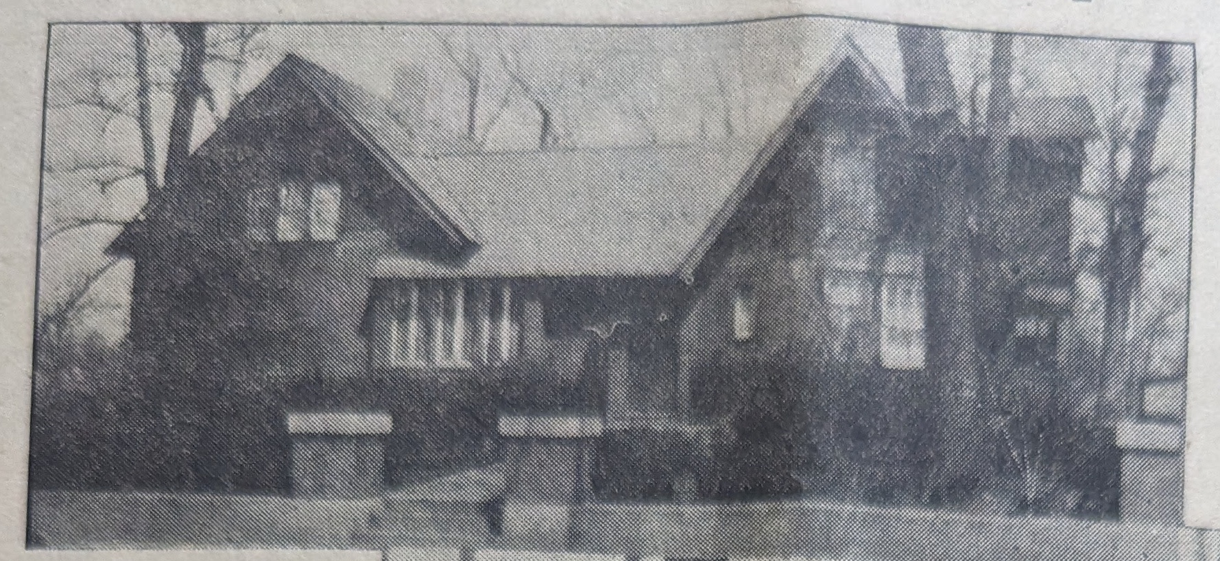 House: 1620 W 102nd St, Chicago, IL