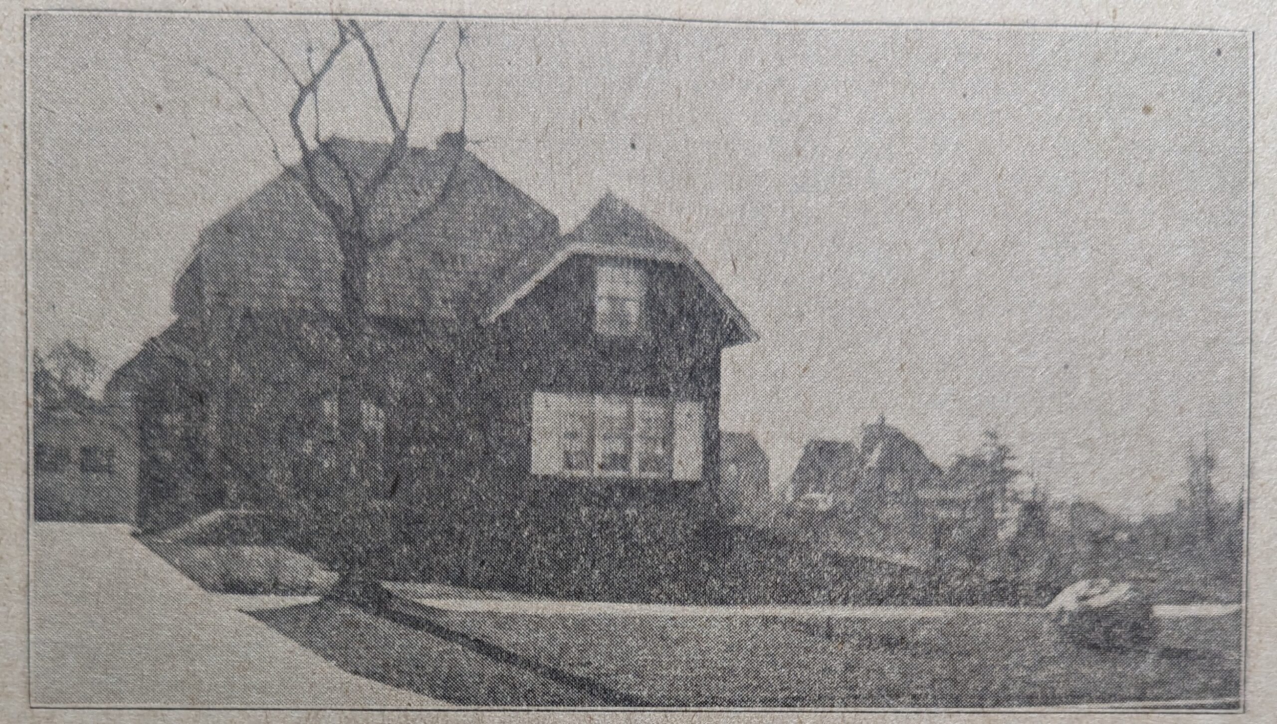 House: 2161 W 107th St, Chicago, IL