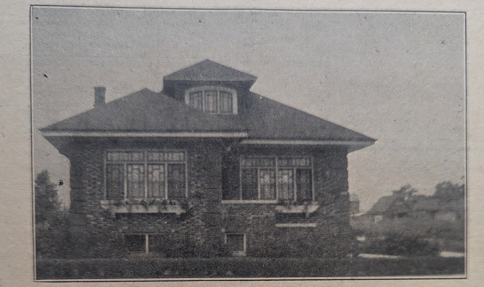 House: 9300 S Throop St, Chicago, IL